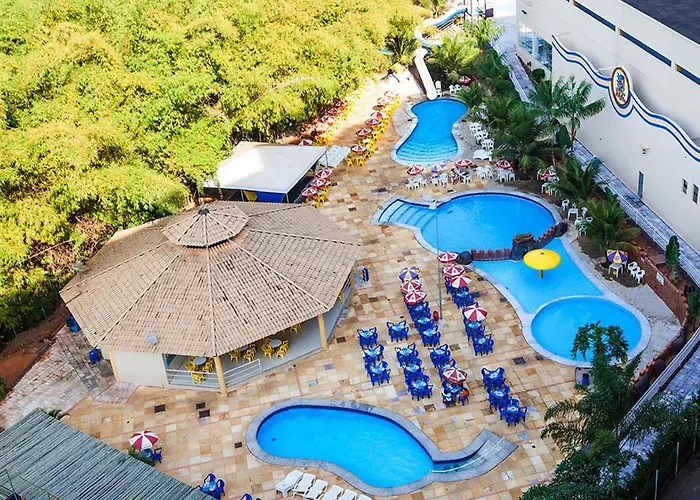 Flat Golden Dolphin Grand Hotel
